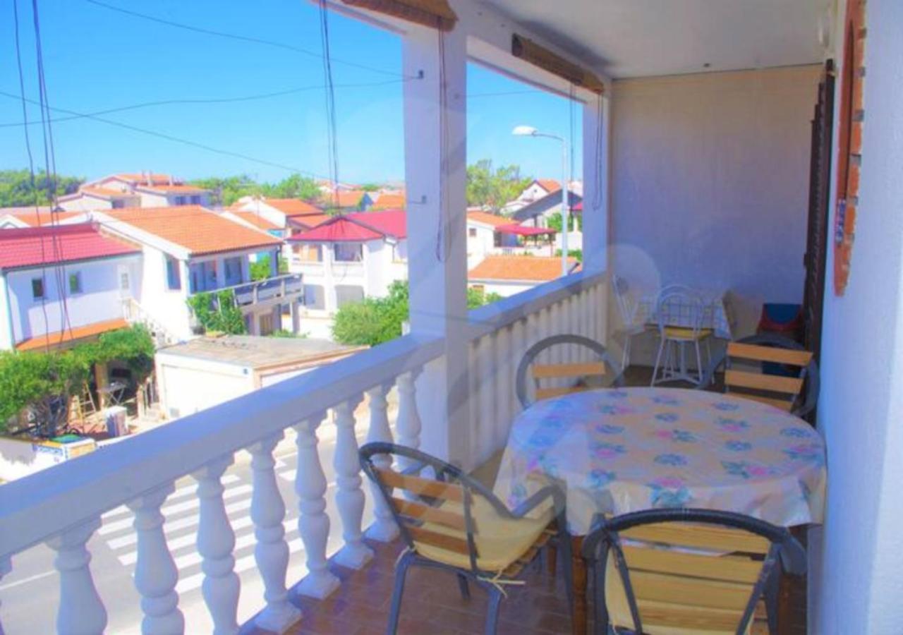 Gama Appartement Vir Buitenkant foto