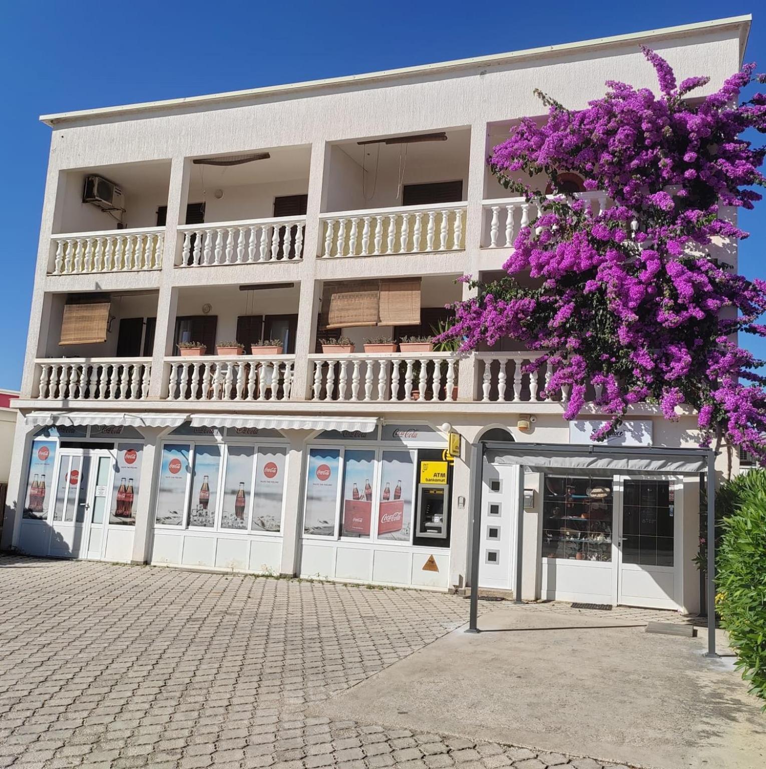 Gama Appartement Vir Buitenkant foto